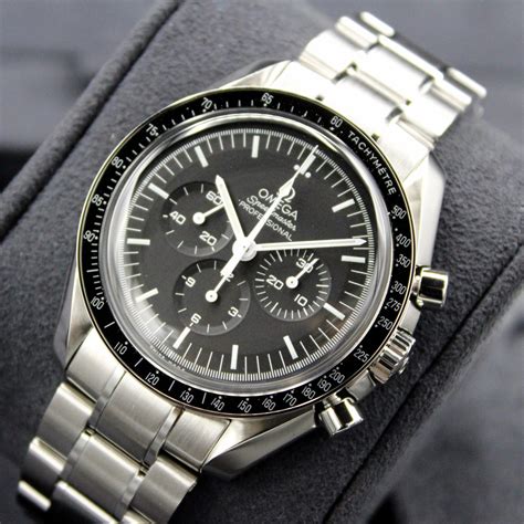 Omega Speedmaster Moonwatch 